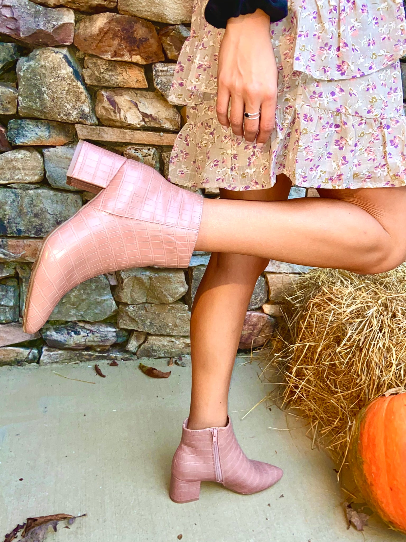 Dusty Rose Crocodile Booties